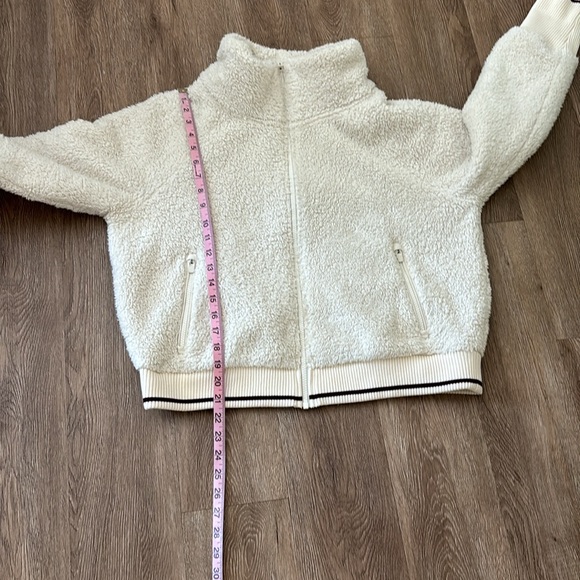 Athleta Sherpa Jacket. Size L. - Picture 6 of 7